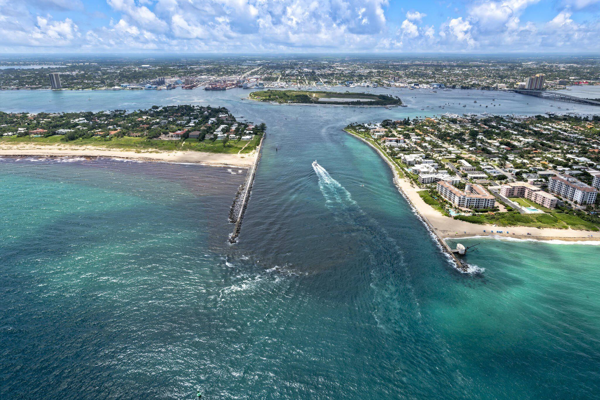 11144 Monet Woods Road. Palm Beach Gardens, FL 33410