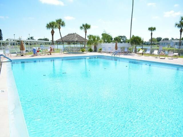 557 Bimini Cay Circle. Vero Beach, FL 32966