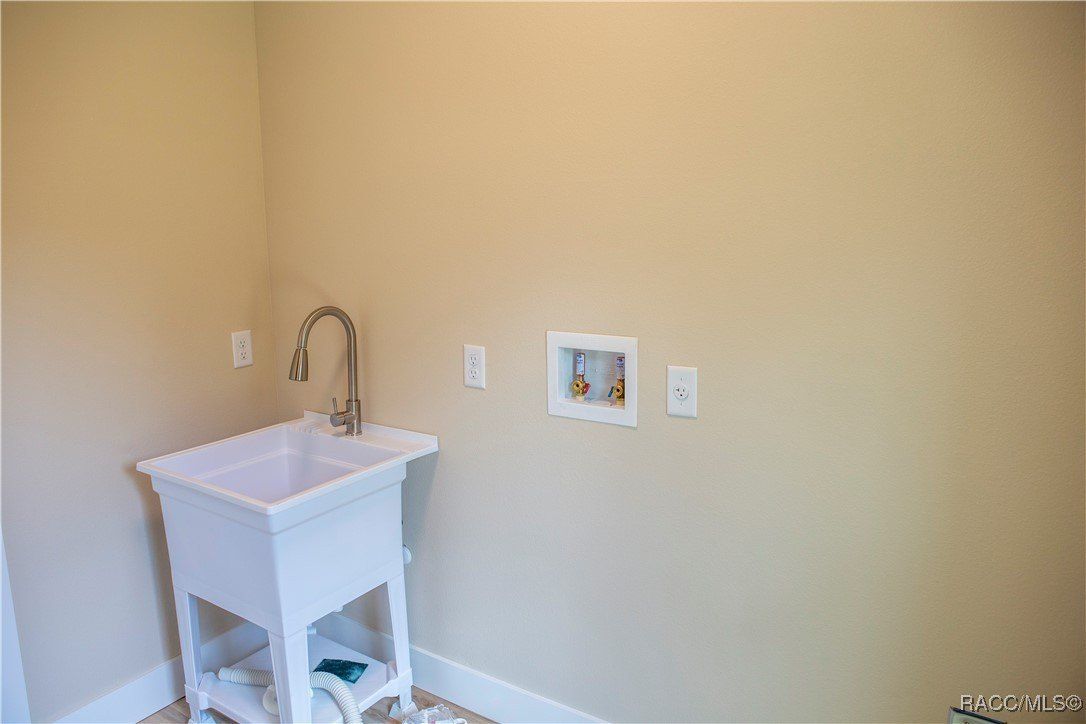 8005 N Terrel Point. Citrus Springs, FL 34434