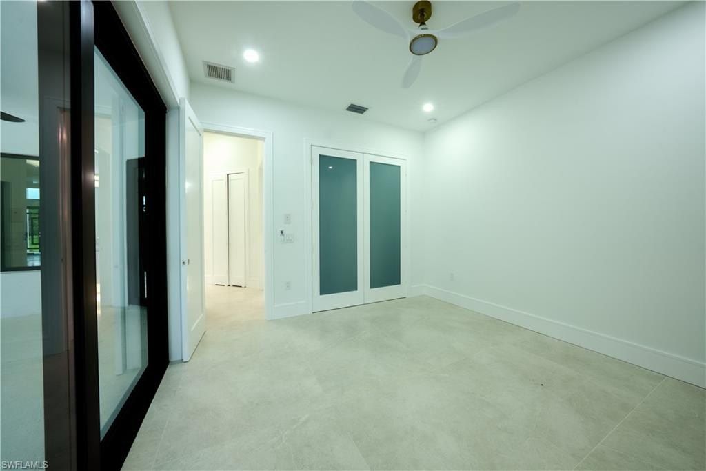 522 17Th. Naples, FL 34117