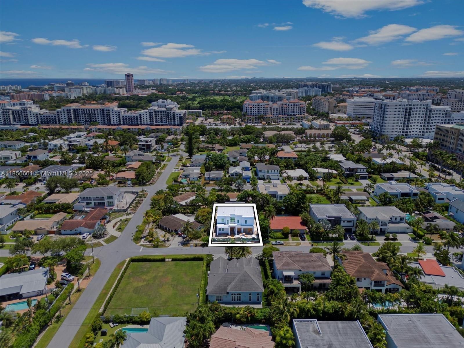 274 Ne 3Rd Ct. Boca Raton, FL 33432