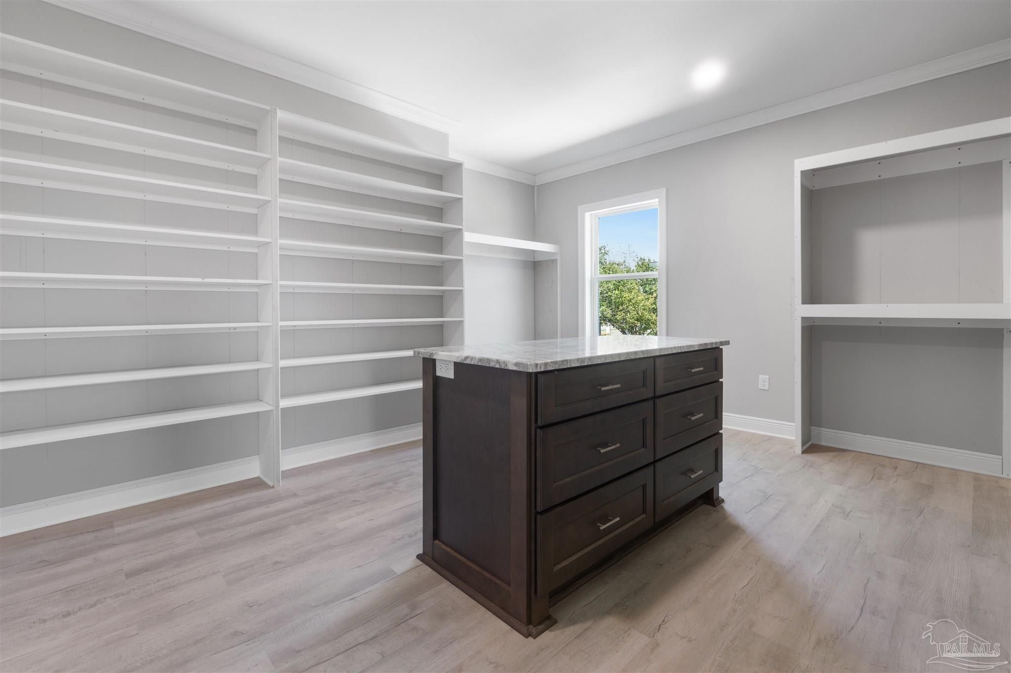 2041 Grayson Dr. Navarre, FL 32566