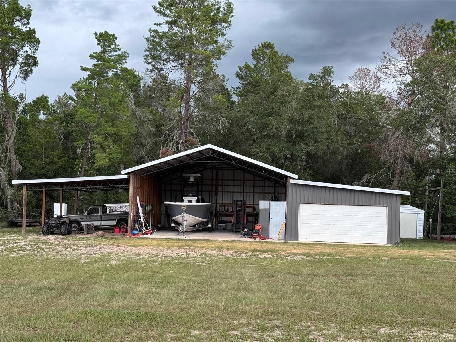 44524 Cross Country Boulevard. Altoona, FL 32702