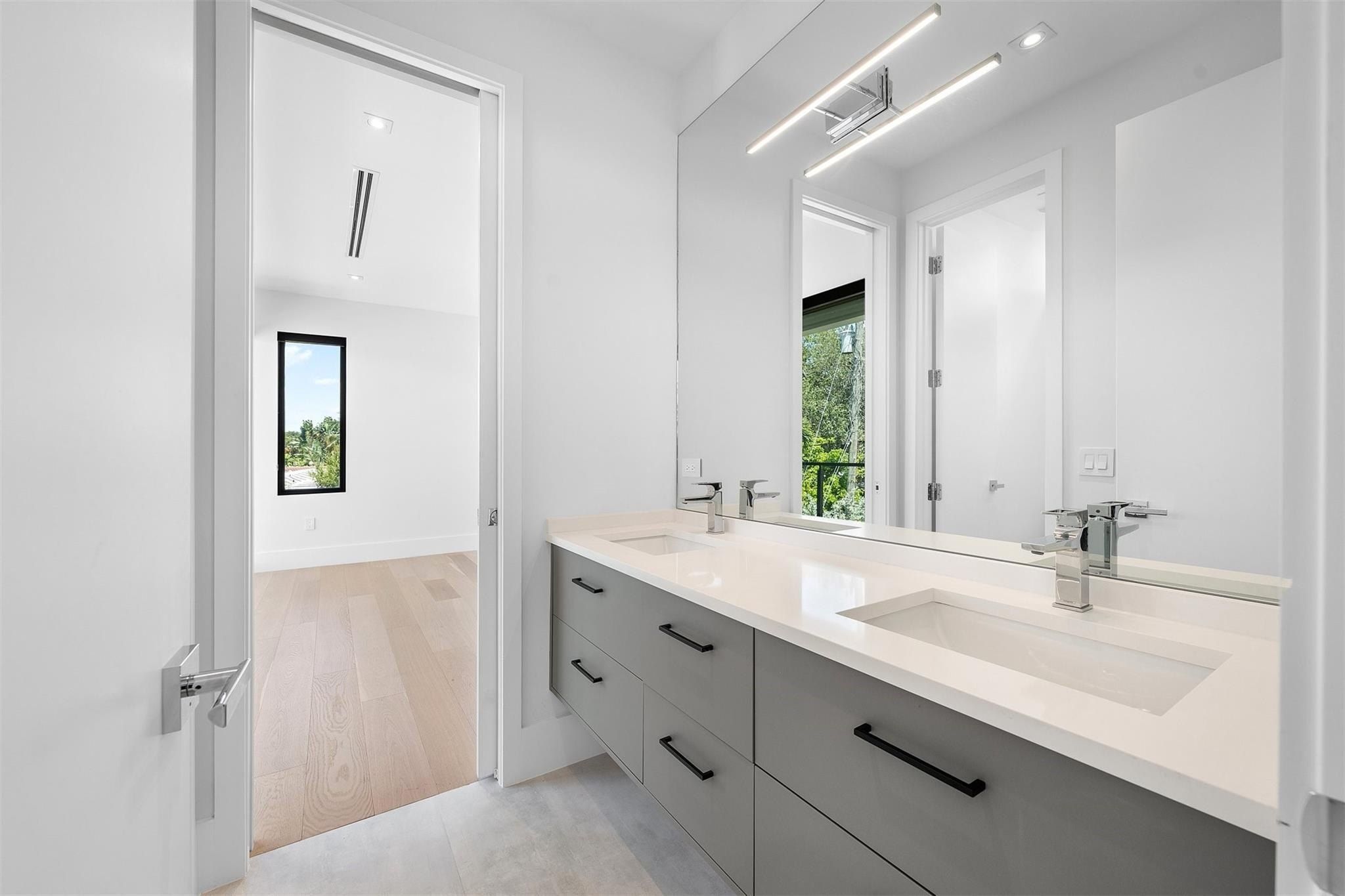 2500 Middle River Drive. Fort Lauderdale, FL 33305