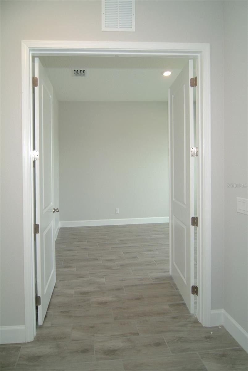 17409 Crisp Apple Lane. Land O' Lakes, FL 34638