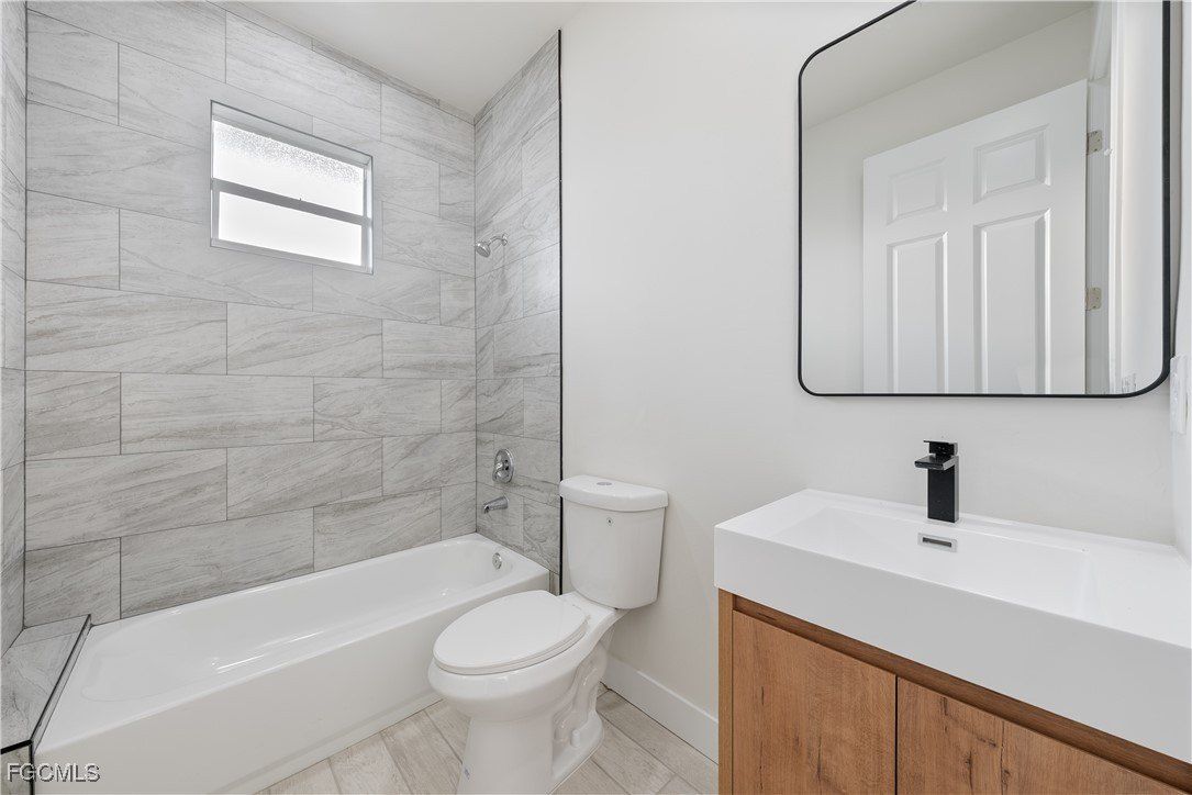 2803 75Th Street W. Lehigh Acres, FL 33971