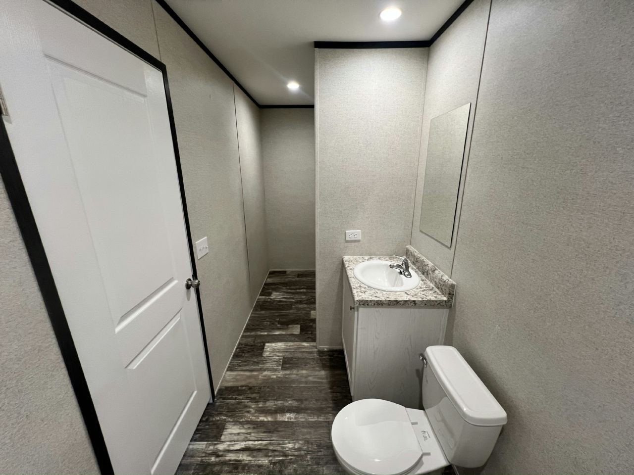 41 Tower Manor Dr. Auburndale, FL 33823