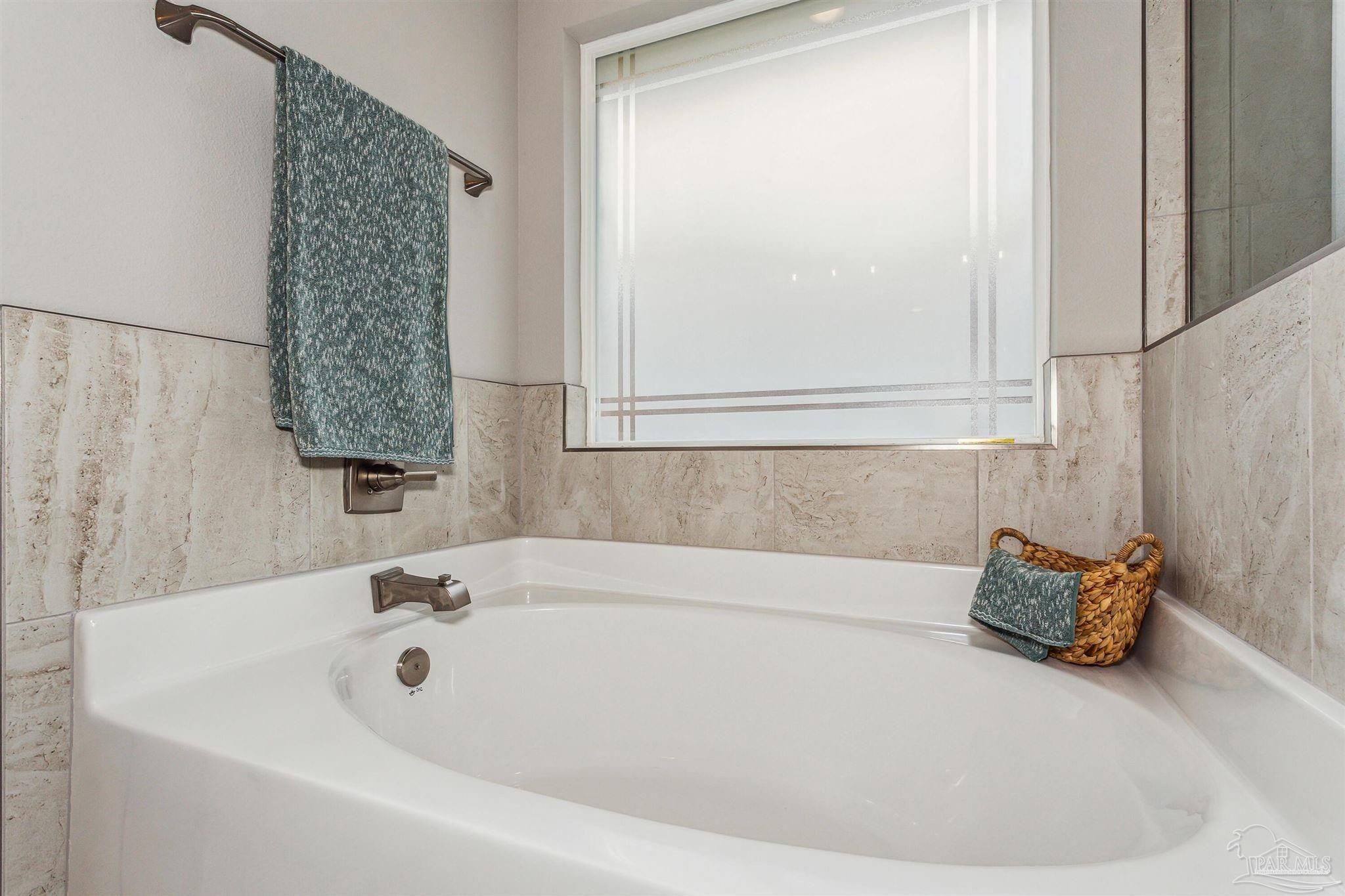 6569 Gentle Rain Dr. Milton, FL 32570