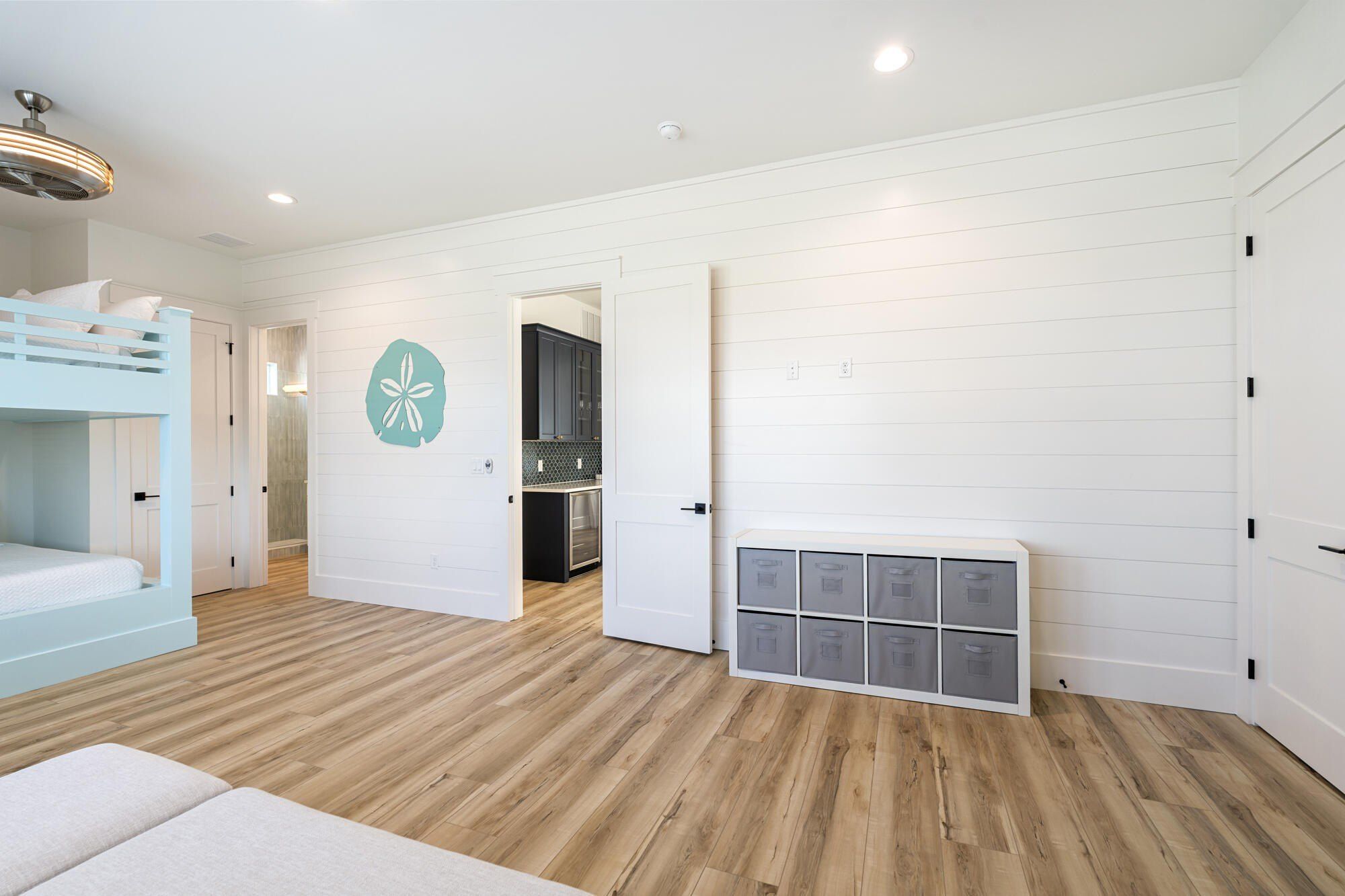 5944 Gulf Drive. Panama City Beach, FL 32408