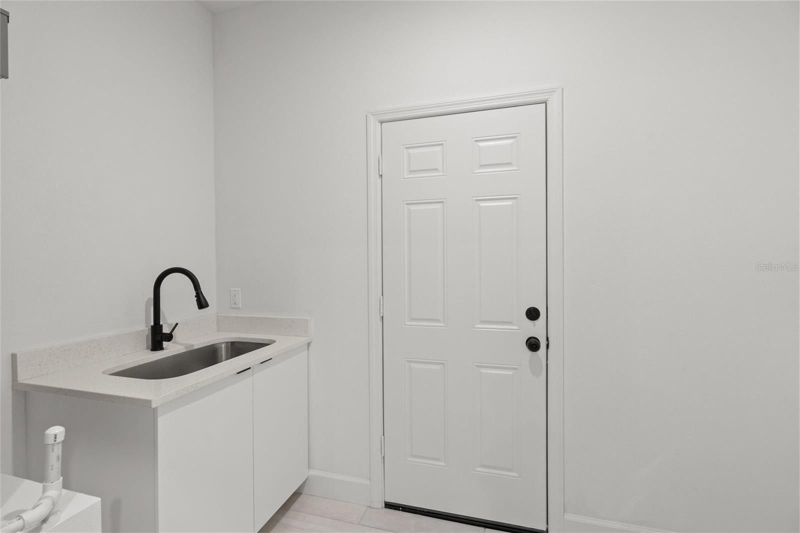 5629 Crenshaw Lane. North Port, FL 34286