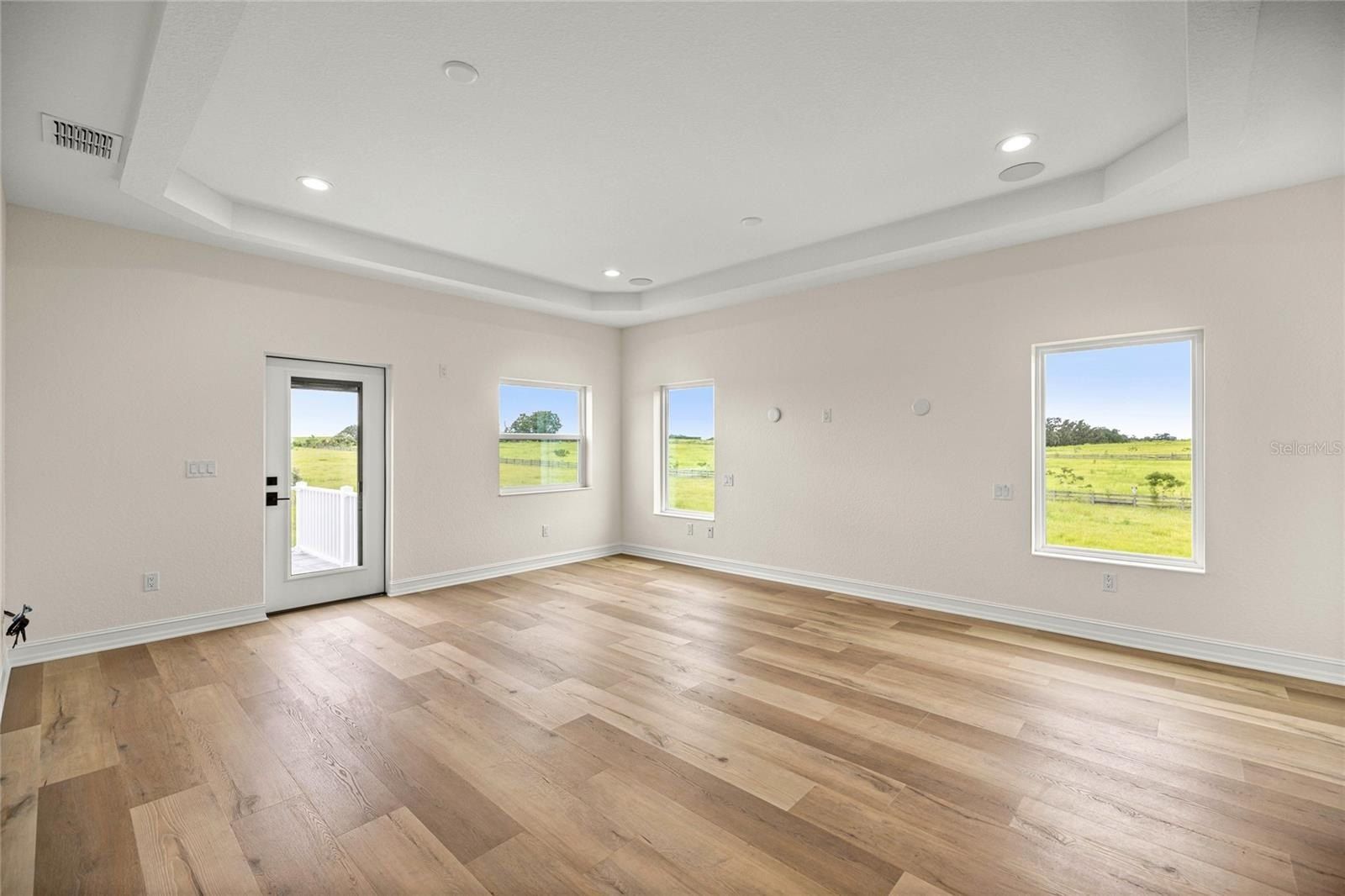 21786 Nw 27Th Street. Morriston, FL 32668