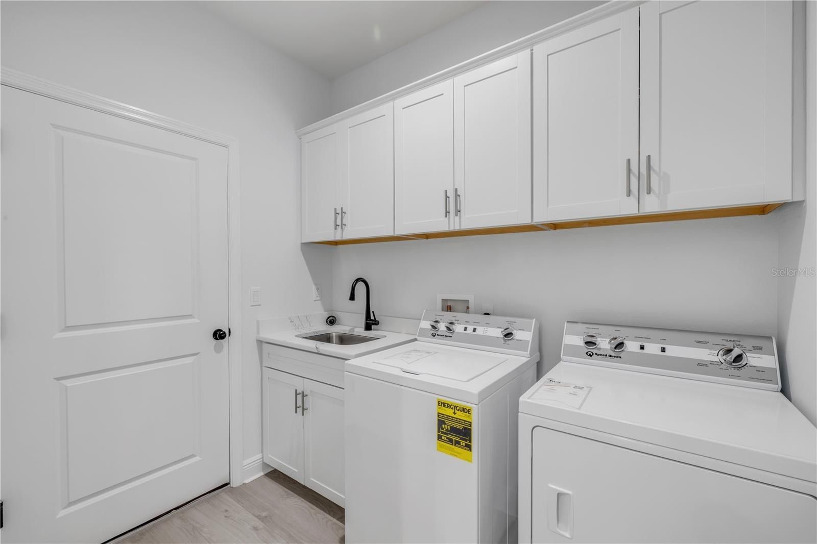 2324 Orange Tree Drive. Edgewater, FL 32141