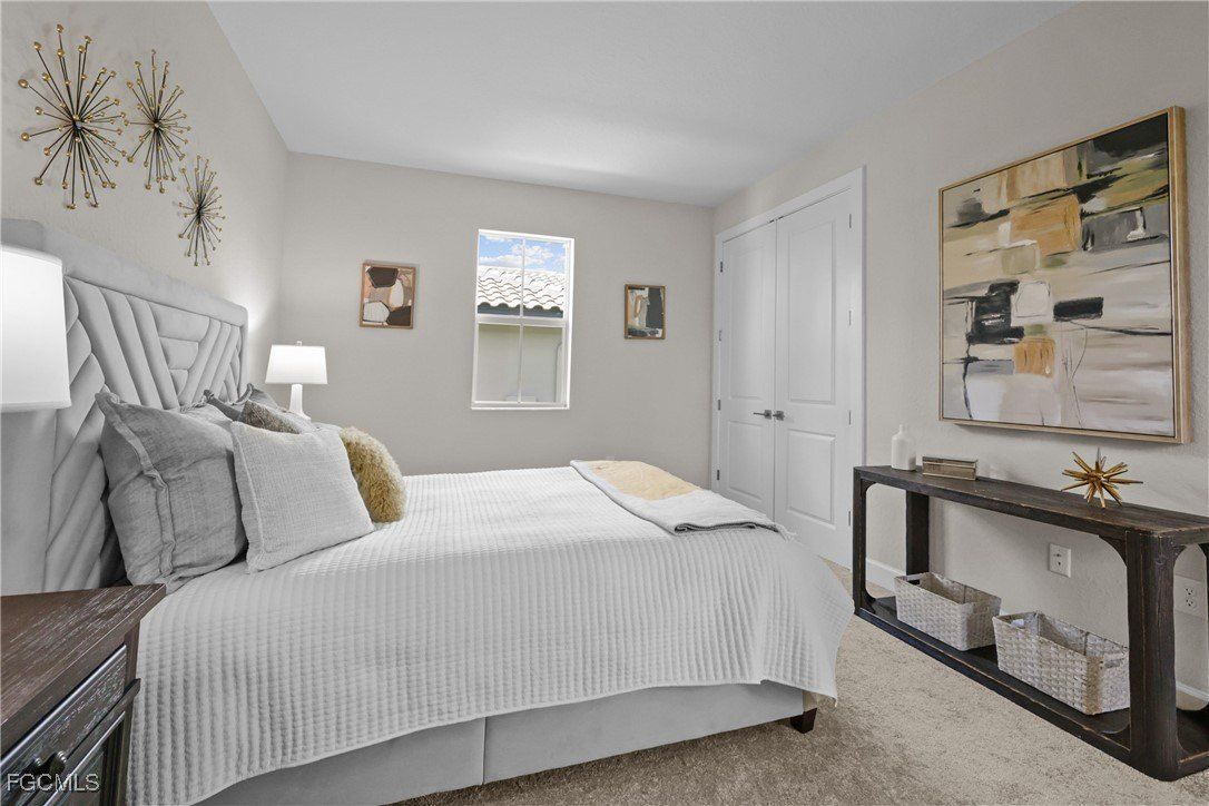 8738 Lakefront Court. Fort Myers, FL 33908