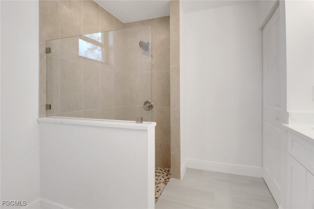 1802 Samantha Gayle Way Unit 106. Cape Coral, FL 33914