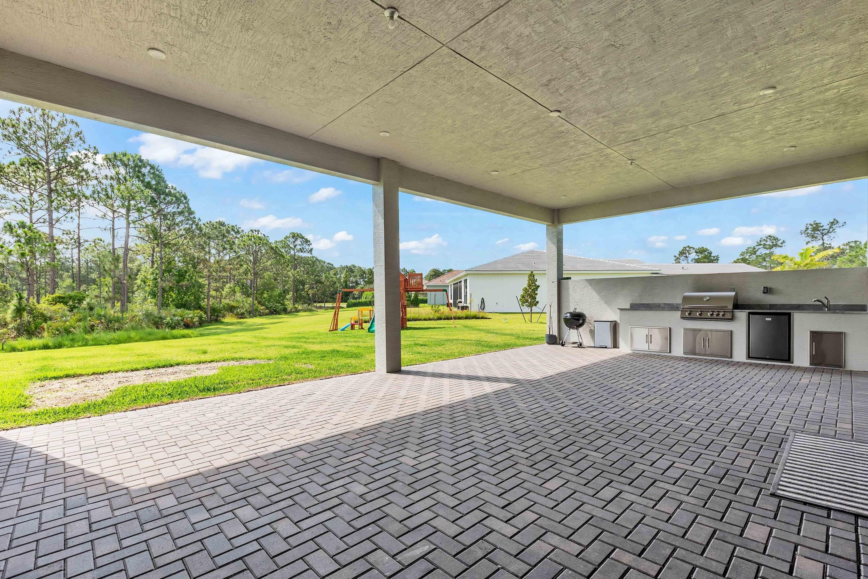 2989 Sw Goldenglow Drive. Palm City, FL 34990