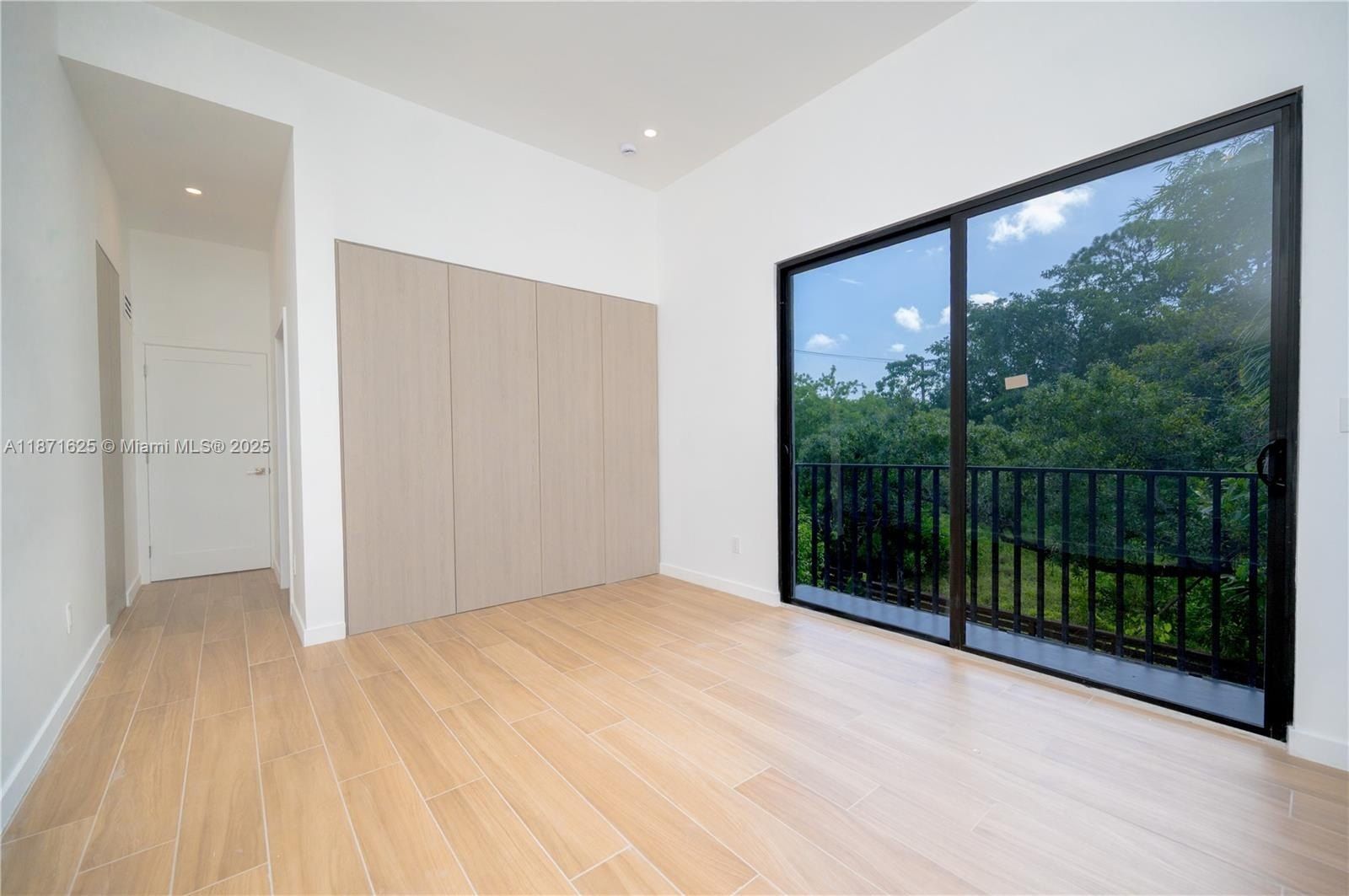 1200 Sw 15Th Ave. Fort Lauderdale, FL 33312