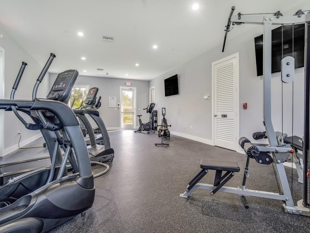 574  Leopard Lane 574. North Fort Myers, FL 33917