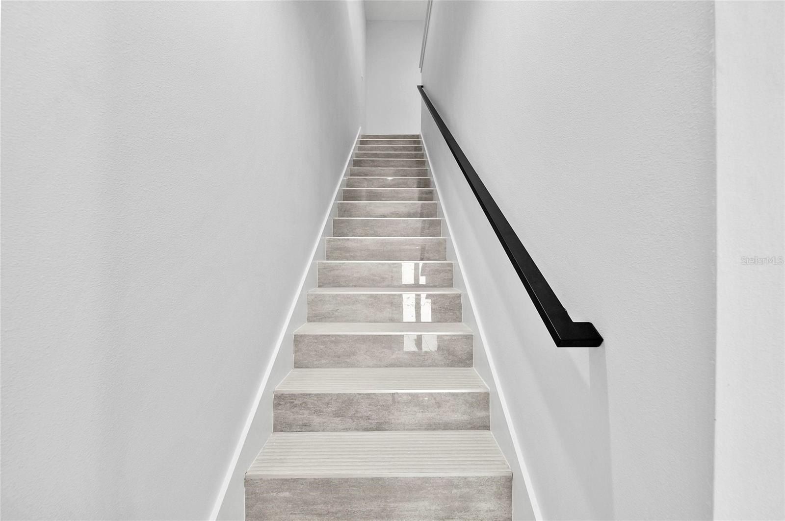 9225 Raes Creek Place. Palmetto, FL 34221