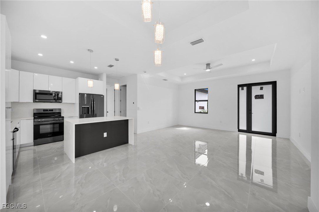 1922 Ne 17Th Avenue. Cape Coral, FL 33909