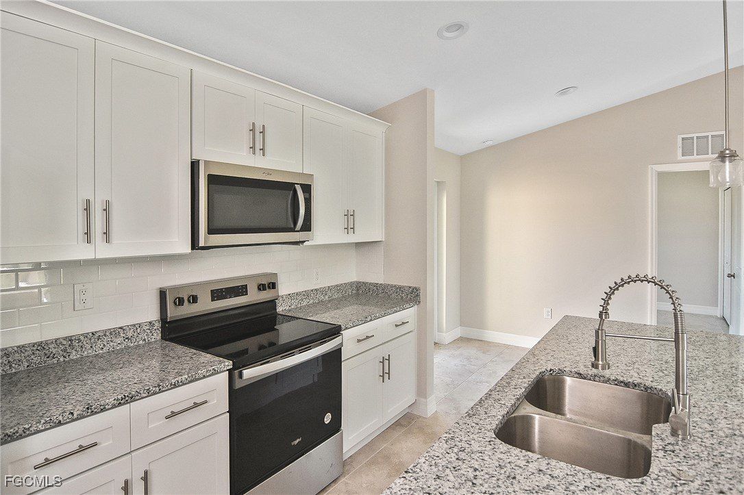1820 Nw 21St Street. Cape Coral, FL 33993