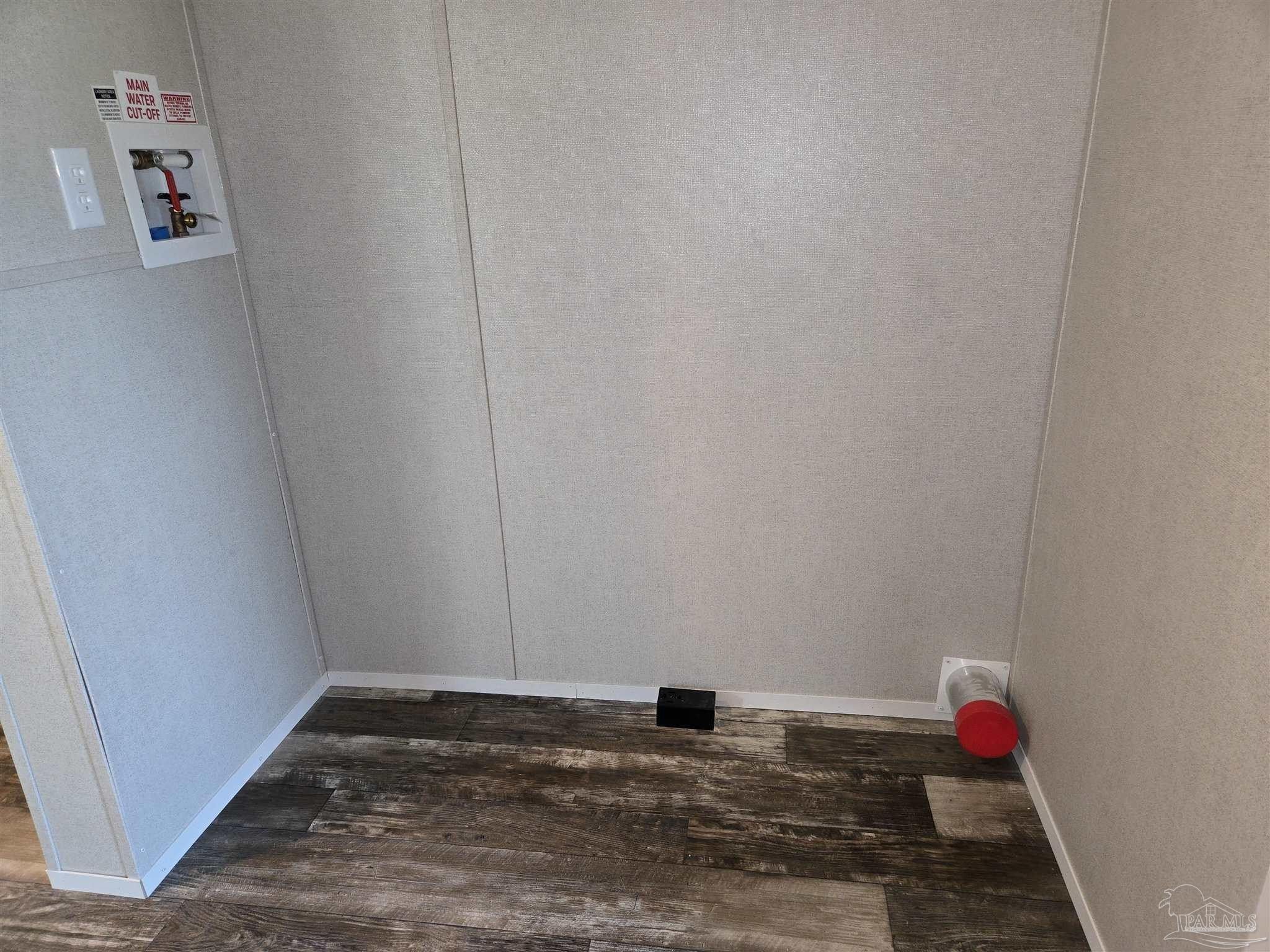 8502 Matador Camino. Pensacola, FL 32507