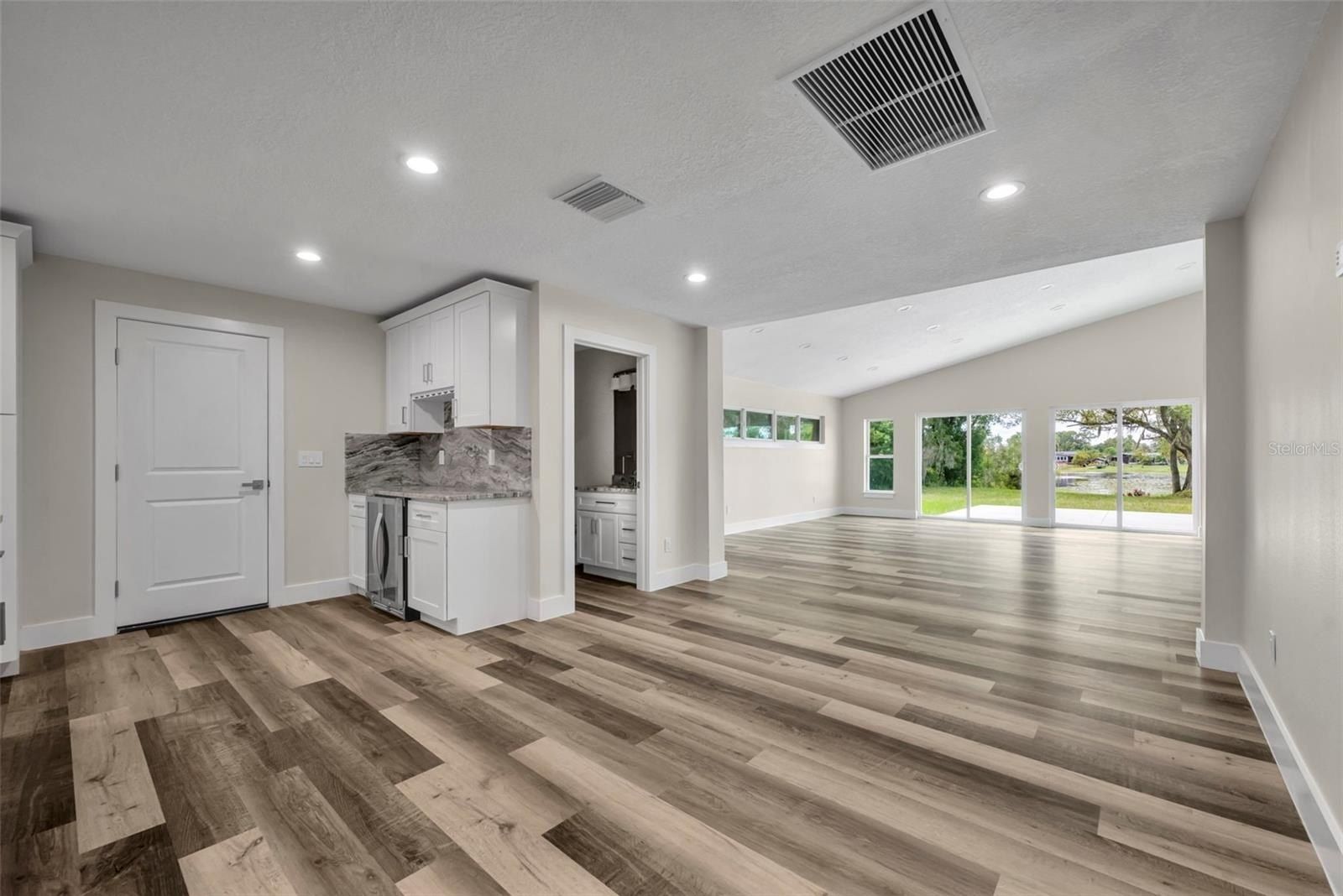 5762 Sheryl Anita Street. Oviedo, FL 32765