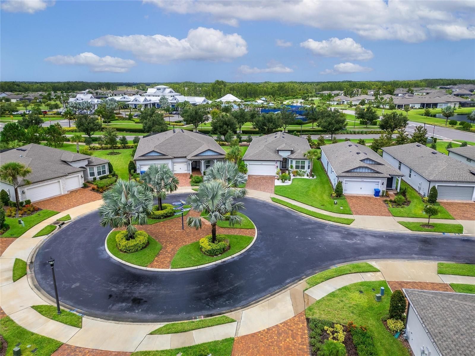 5095 Caravel Point. Land O' Lakes, FL 34638