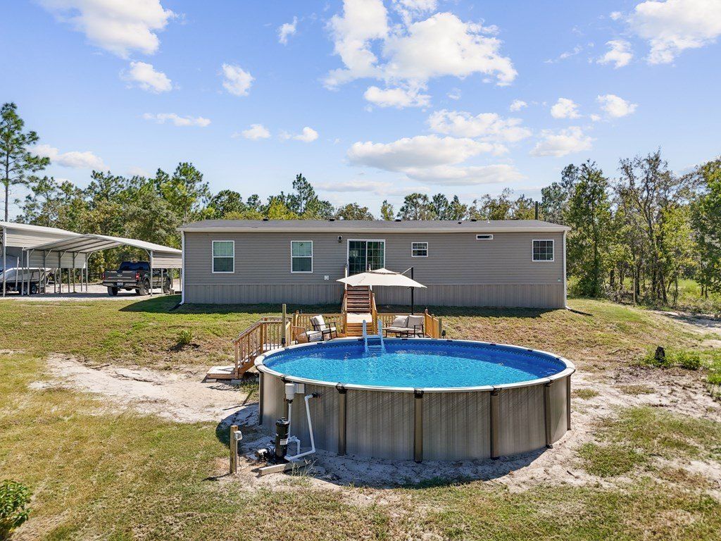 13411 21St Pl. Morriston, FL 32668