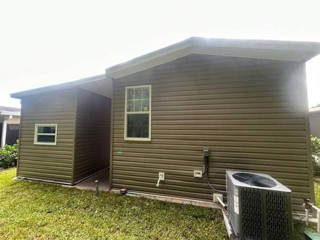 31  Plantation Blvd. Lake Worth, FL 33467