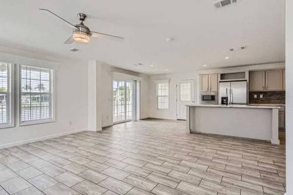 6161 Palm Harbor Drive. Lantana, FL 33462