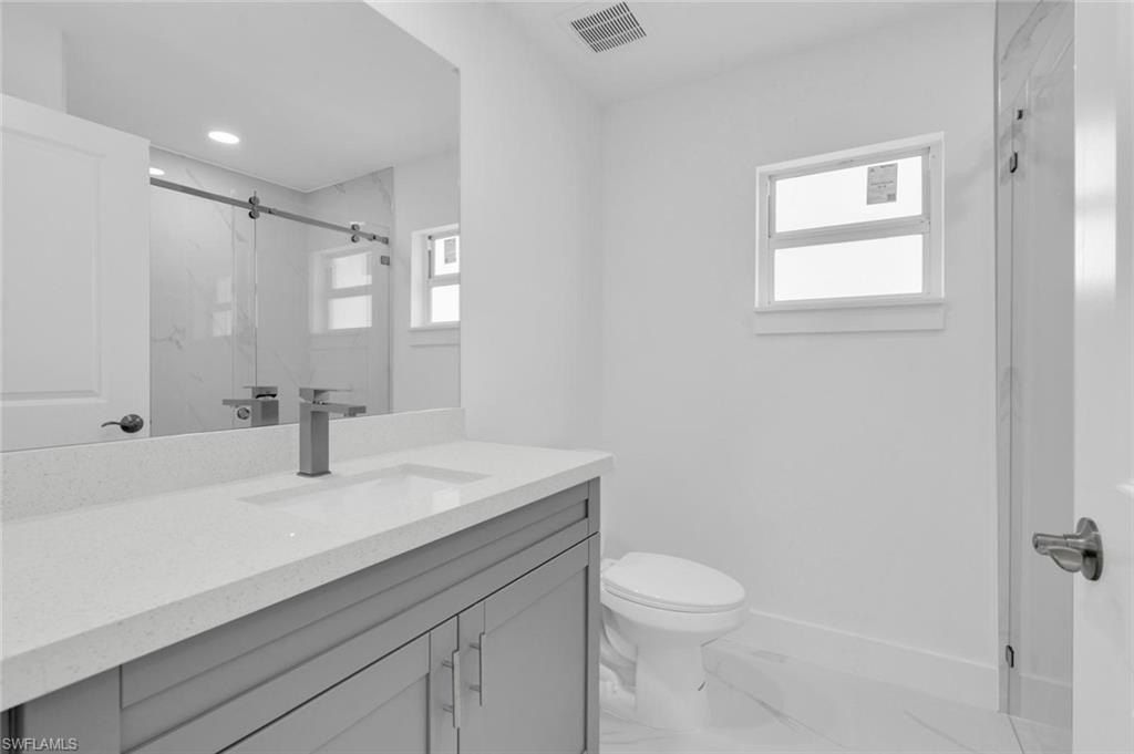 859 Chicago. Lehigh Acres, FL 33974