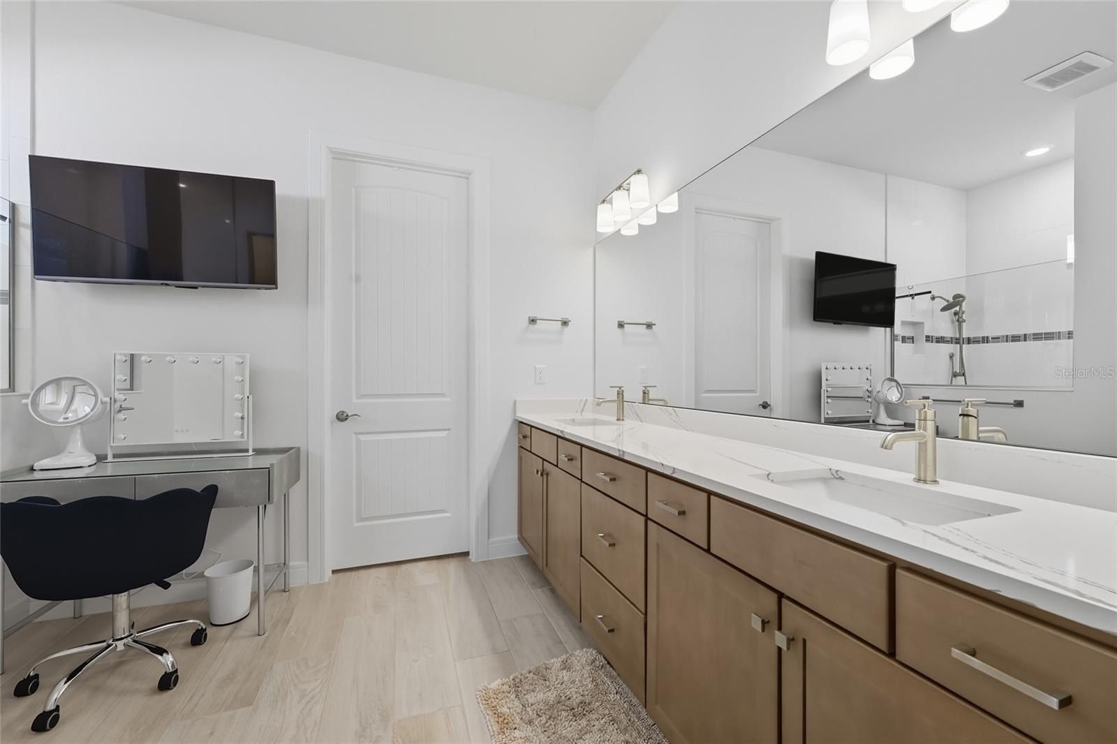 13726 Tybee Beach Lane. Orlando, FL 32827