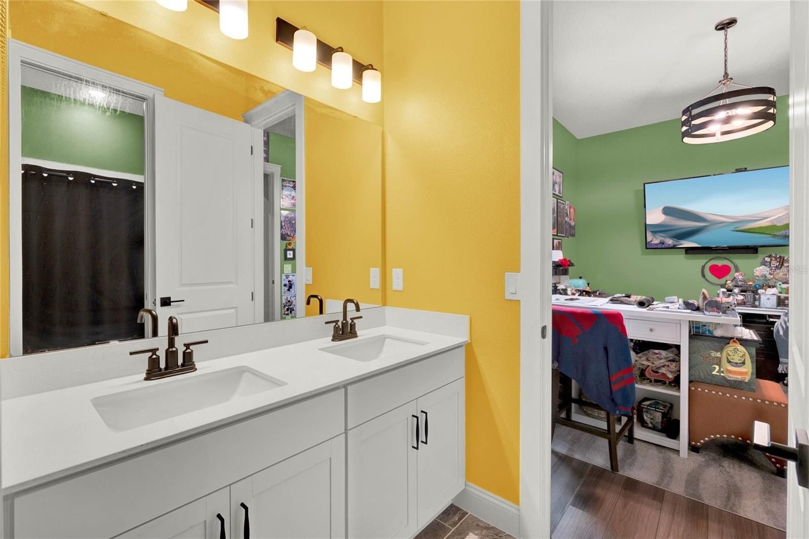 15245 Blue Peacock Lane. Winter Garden, FL 34787