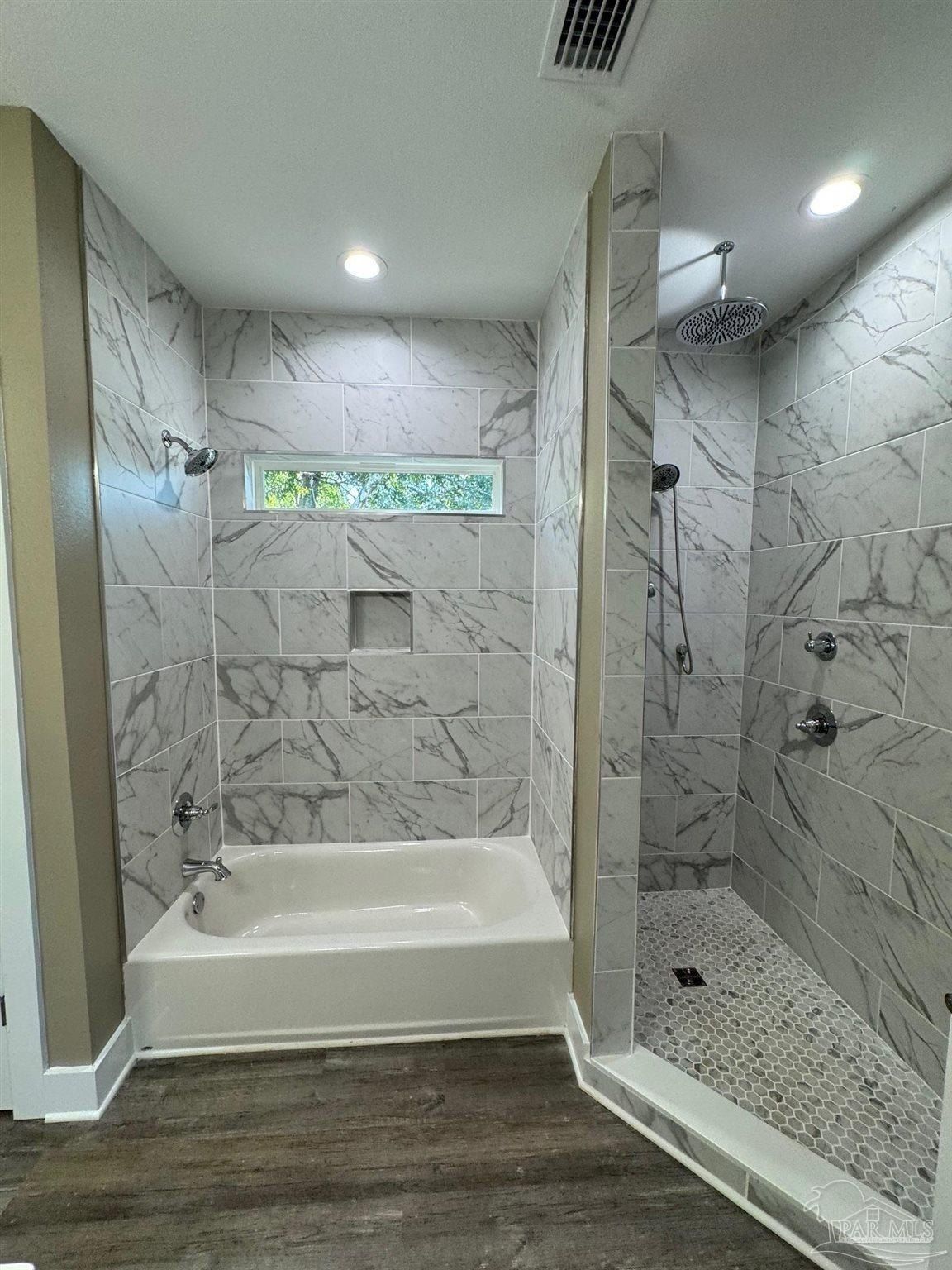 971 W Romana. Pensacola, FL 32502