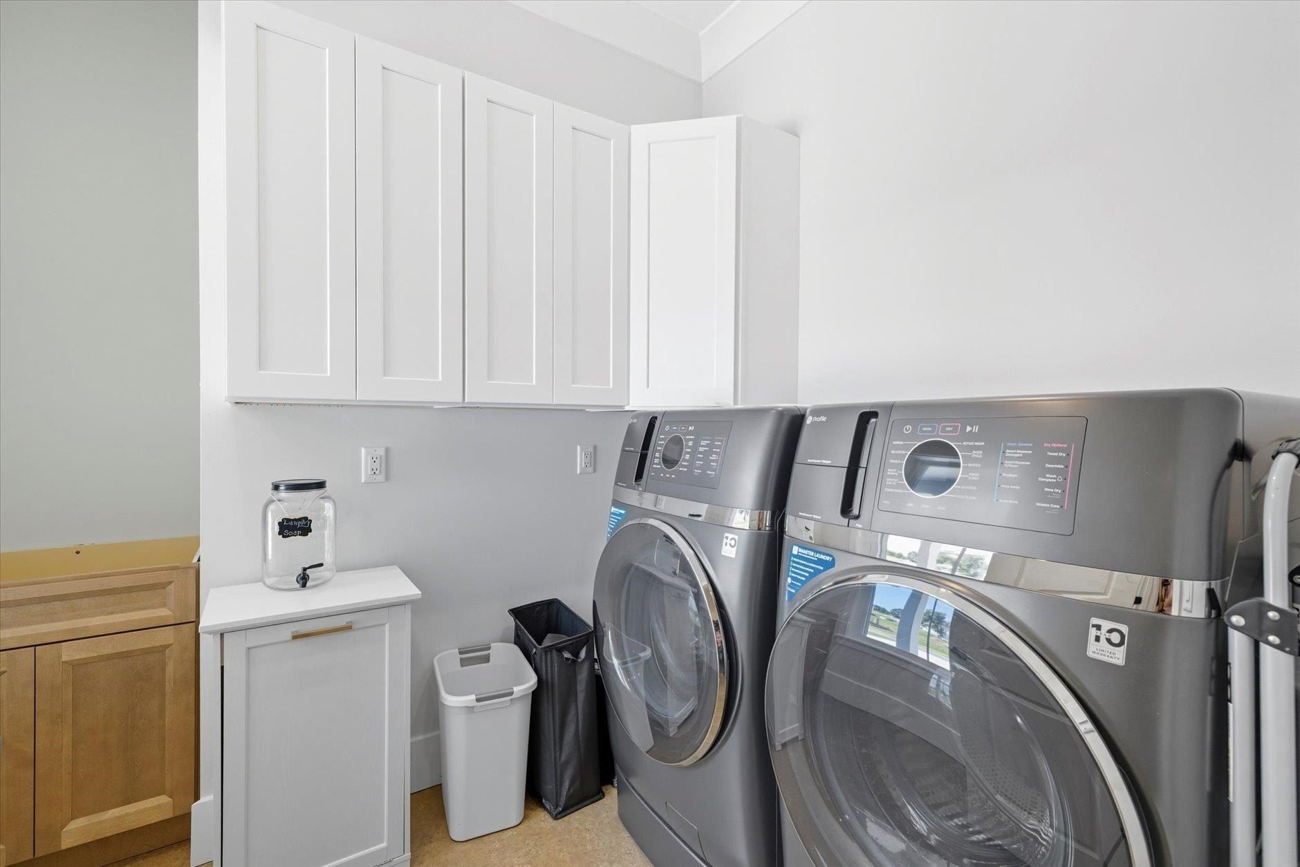 2351 Maple Leaf Way. Tallahassee, FL 32311