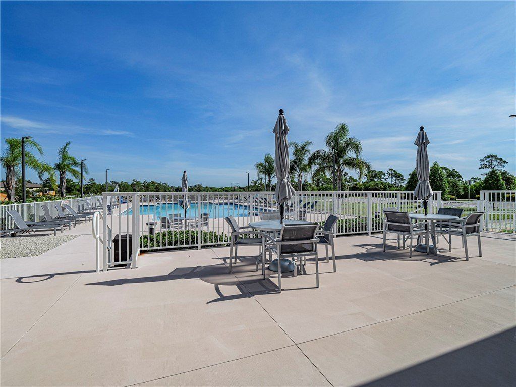 6722 Rumine Circle. Vero Beach, FL 32967