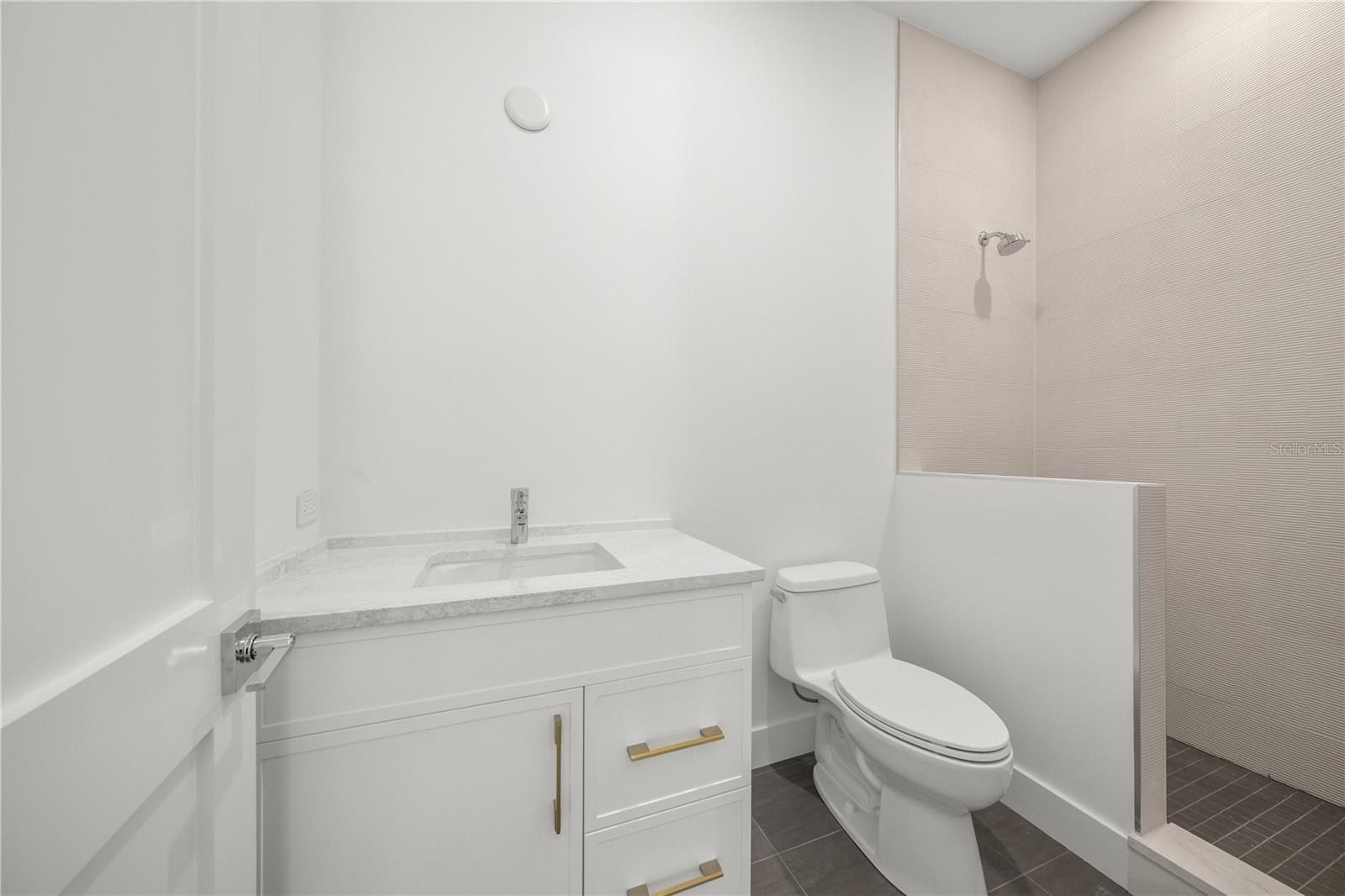 1648 Bonita Lane. Sarasota, FL 34239