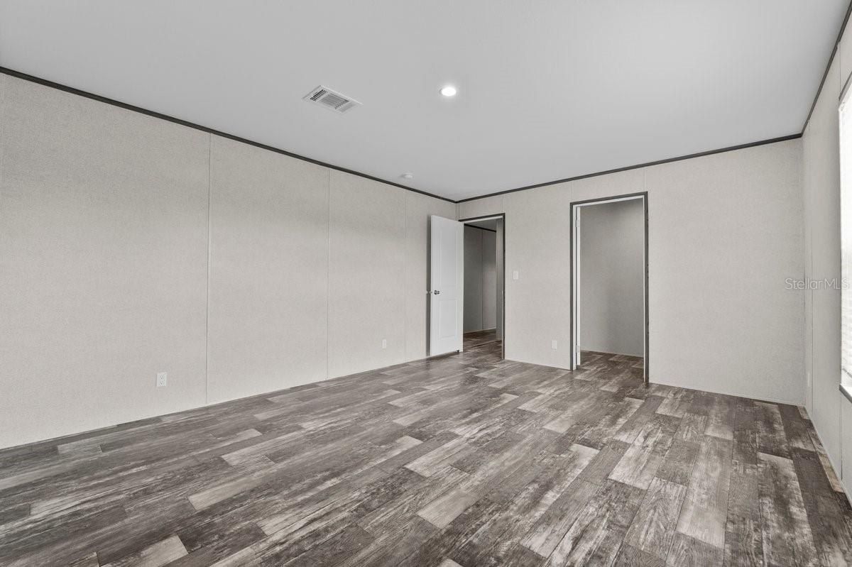 17442 Eve Drive. Montverde, FL 34756