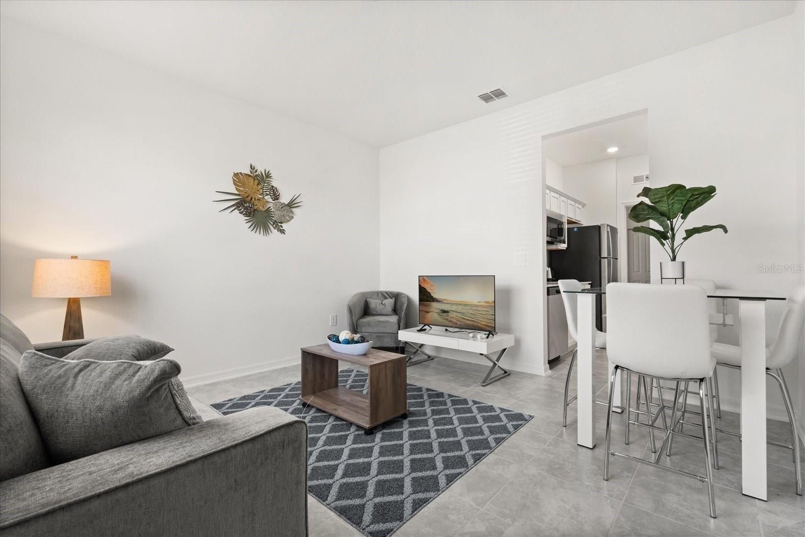 2156 Merrybells Dr. Kissimmee, FL 34746