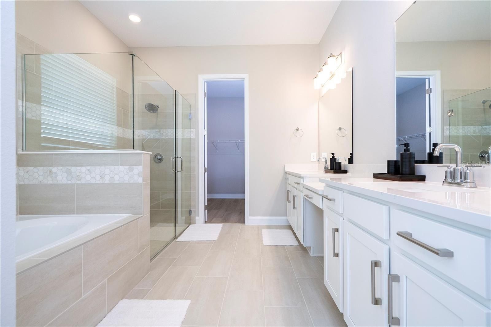 16489 Silver Brook Way. Winter Garden, FL 34787