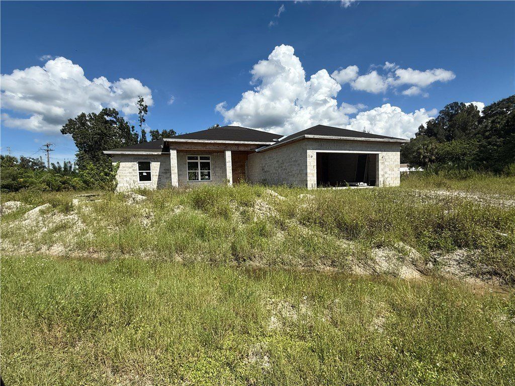 149 N Myrtle Street. Fellsmere, FL 32948