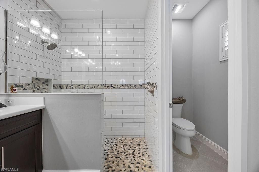 4584 Centaurus. Naples, FL 34120