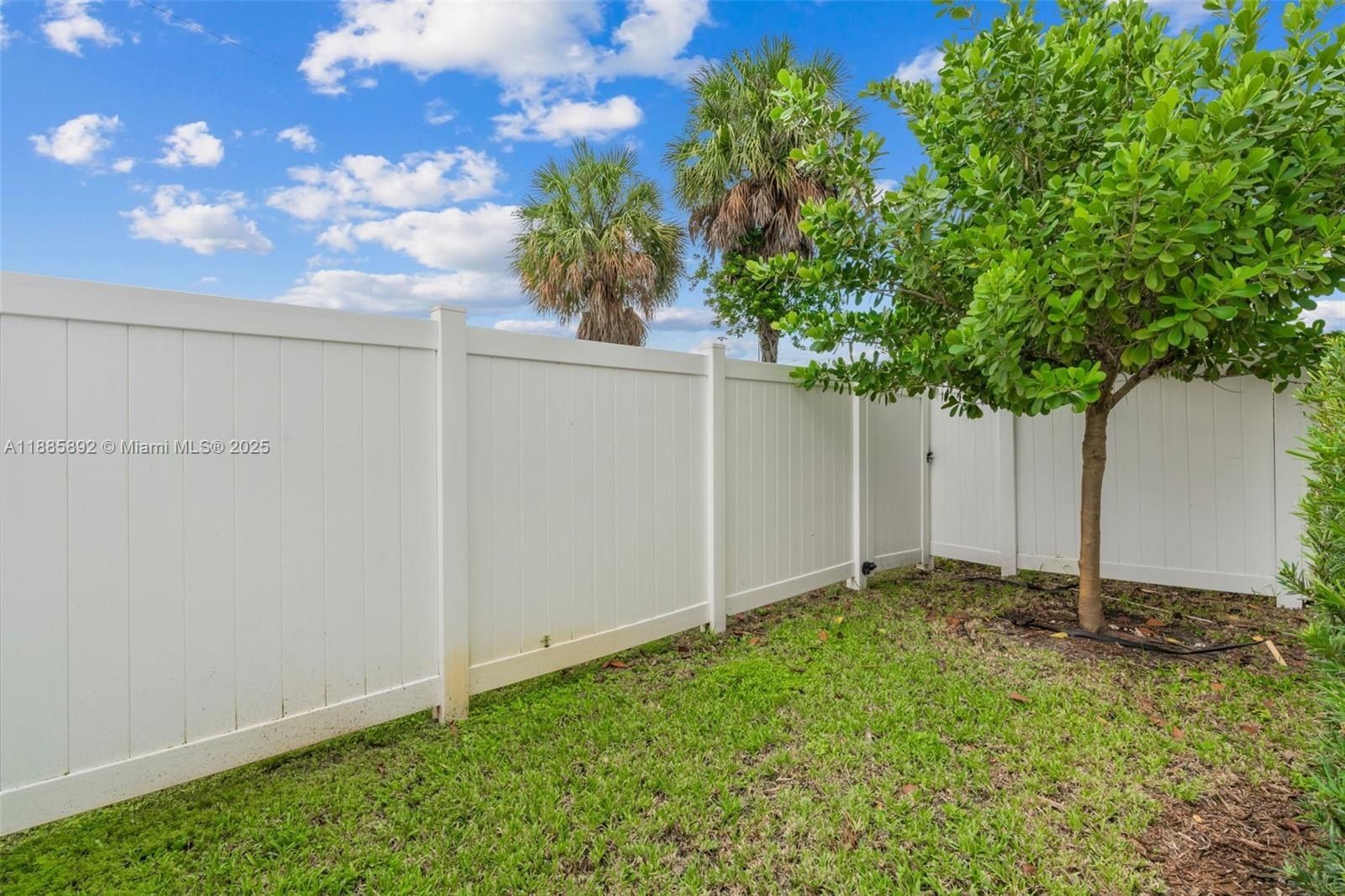 110 Sw 171St Way. Pembroke Pines, FL 33027