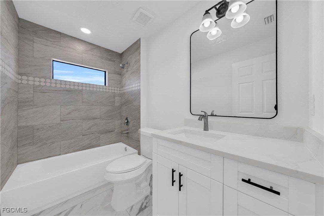 7602 18Th Place. Labelle, FL 33935