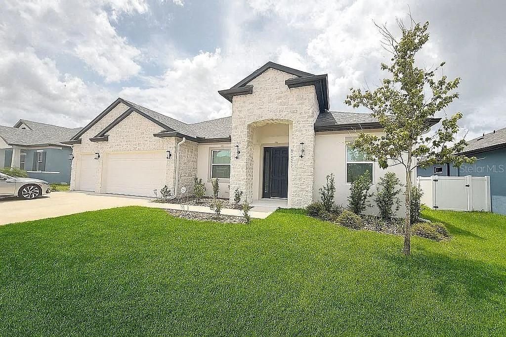 1237 Kelsa Anne Drive. Spring Hill, FL 34609