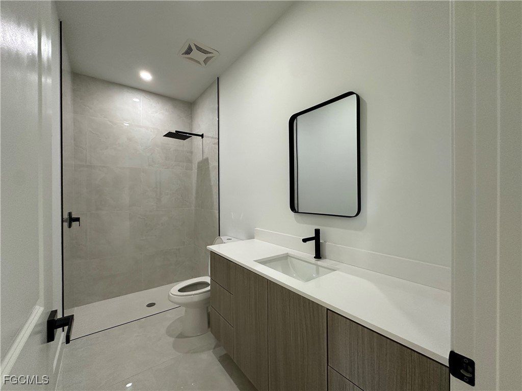 325 Broward Avenue. Lehigh Acres, FL 33974