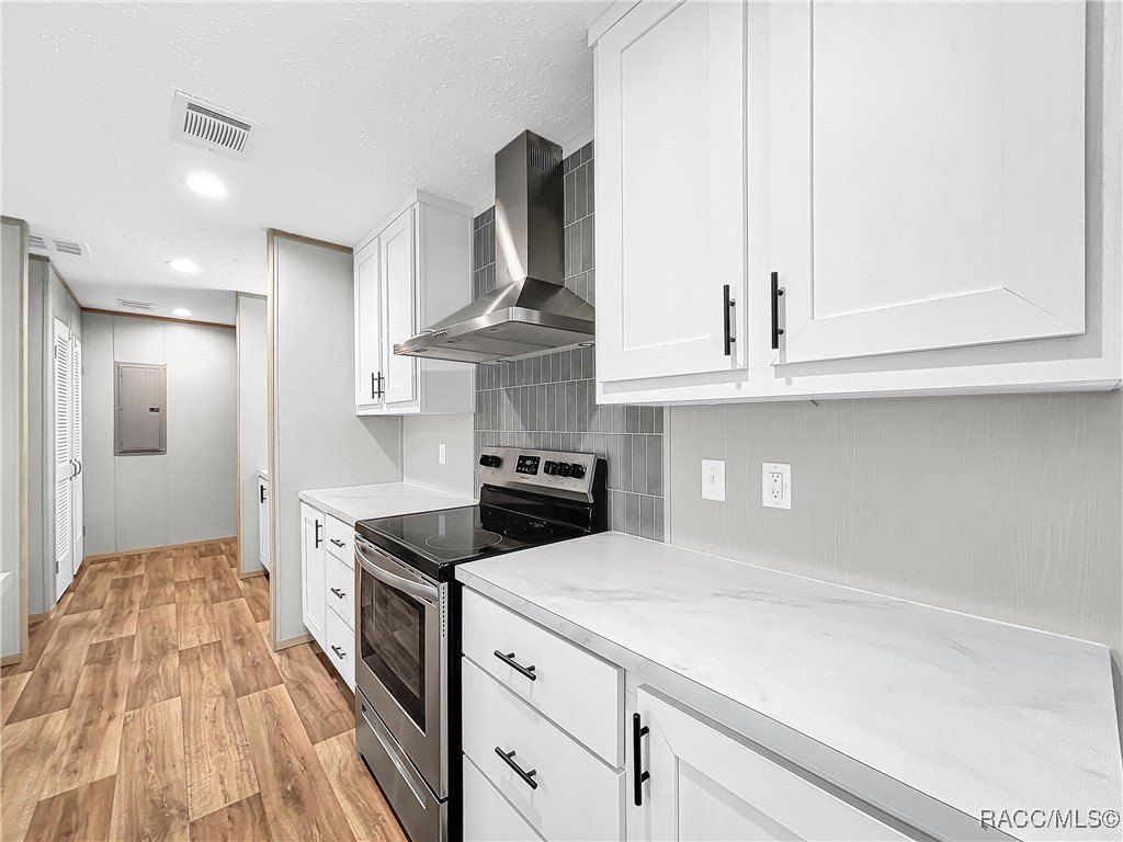 6437 W Akazian Lane. Homosassa, FL 34446