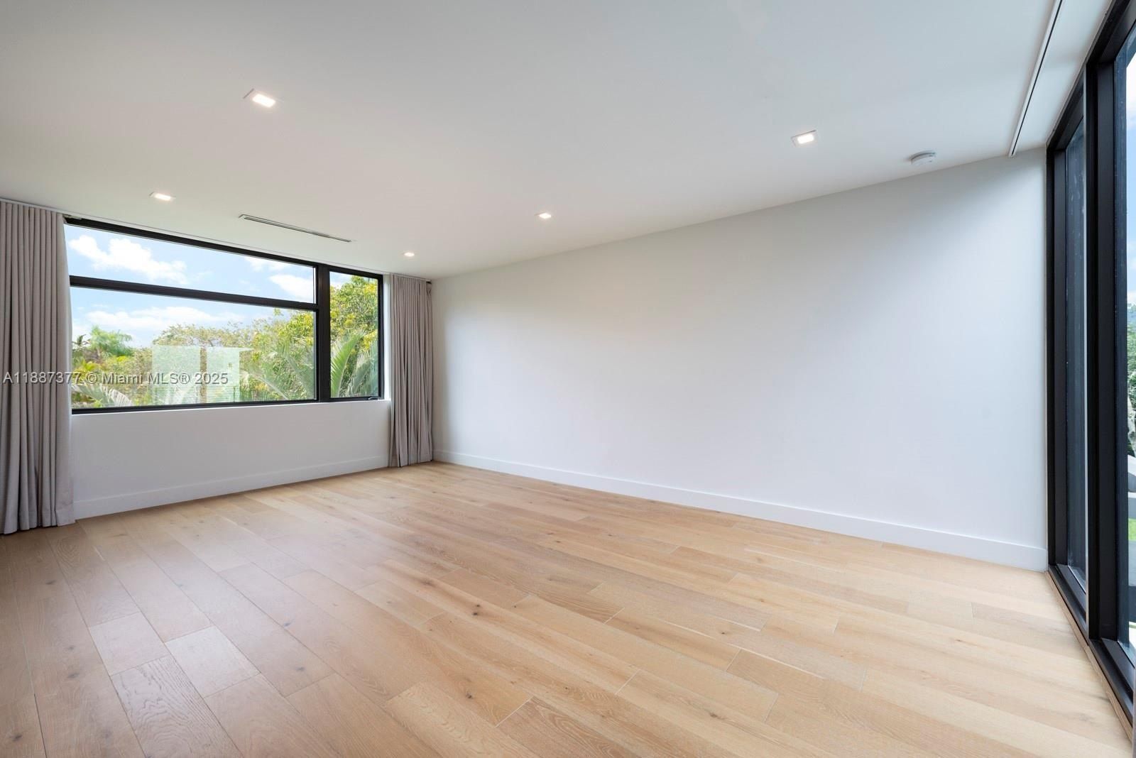 7425 Sw 136Th St. Pinecrest, FL 33156