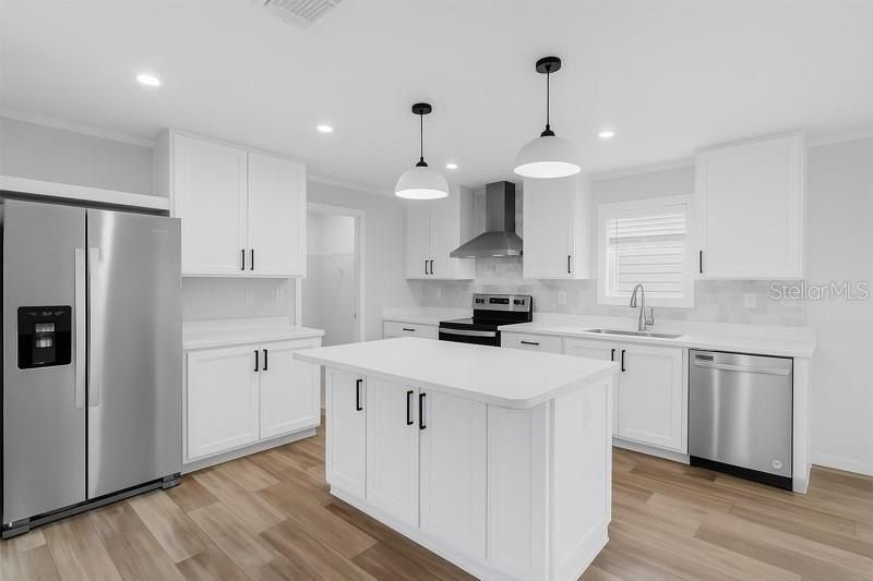 8400 Breeze Hill Drive. Lake Wales, FL 33898