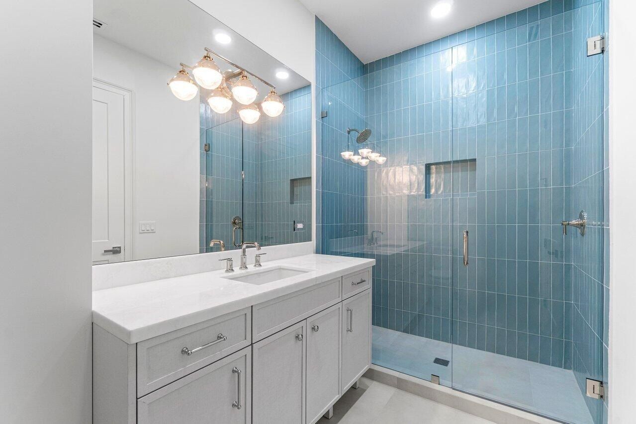 109 Arlington Place. West Palm Beach, FL 33405